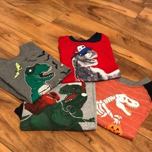 Bundle of 4 Boys Dinosaur t-shirts~ Nice! Sz 5-5T